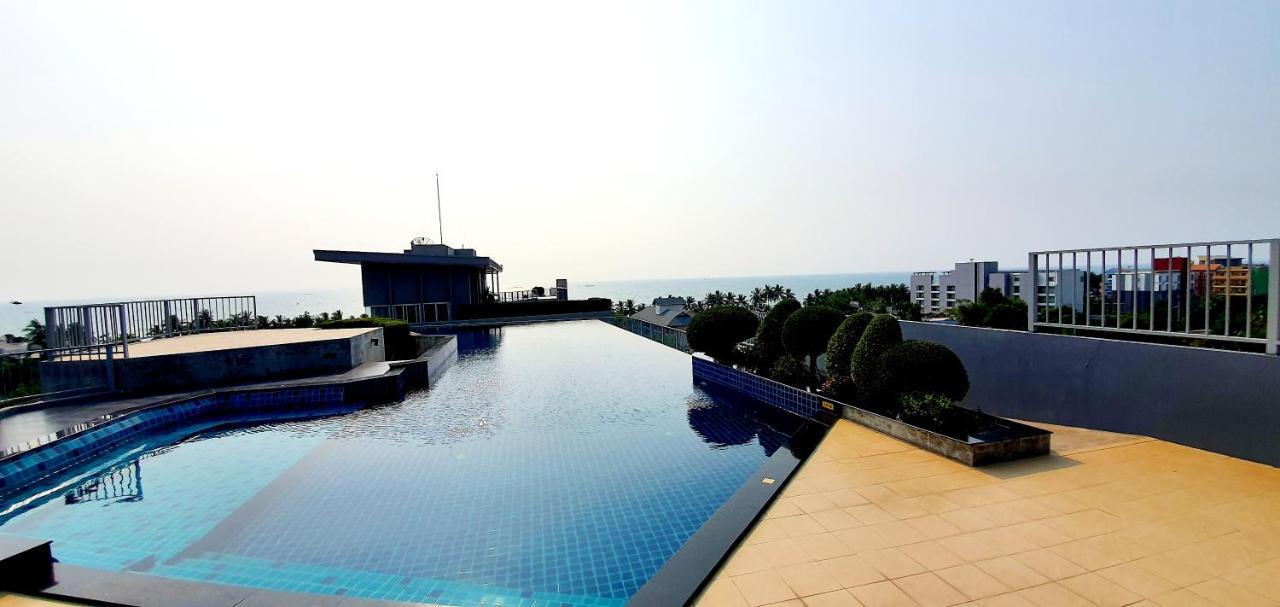 Cozy Near Beach 200M With Toproof Pool At Patio Bangsaen Exterior photo